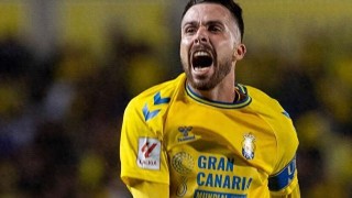 时隔217天！前西甲名将宣布复出：3年2次对抗癌症 全队祝贺