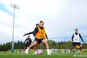 五星体育直播-咸鱼翻身？曼城废柴突然重返25人大名单 卖不掉只能死马当活马医