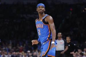 五星体育-记者：SGA遭夹击选择信任队友 雷霆绿军都证明自己是联盟顶级球队