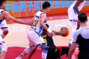 五星体育-一脚定乾坤！绝命三分锁胜局，孙铭徽绝命杀招究竟有多恐怖？