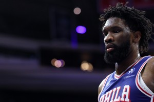 本赛季场均23.4分6.9板！明日76人主场迎战奇才 恩比德出战成疑